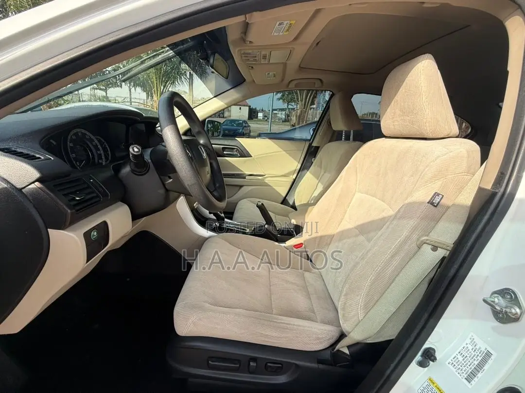 Honda Accord EX 4dr Sedan FWD (2.4L 4cyl 2A) 2013 White