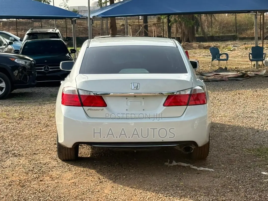 Honda Accord EX 4dr Sedan FWD (2.4L 4cyl 2A) 2013 White