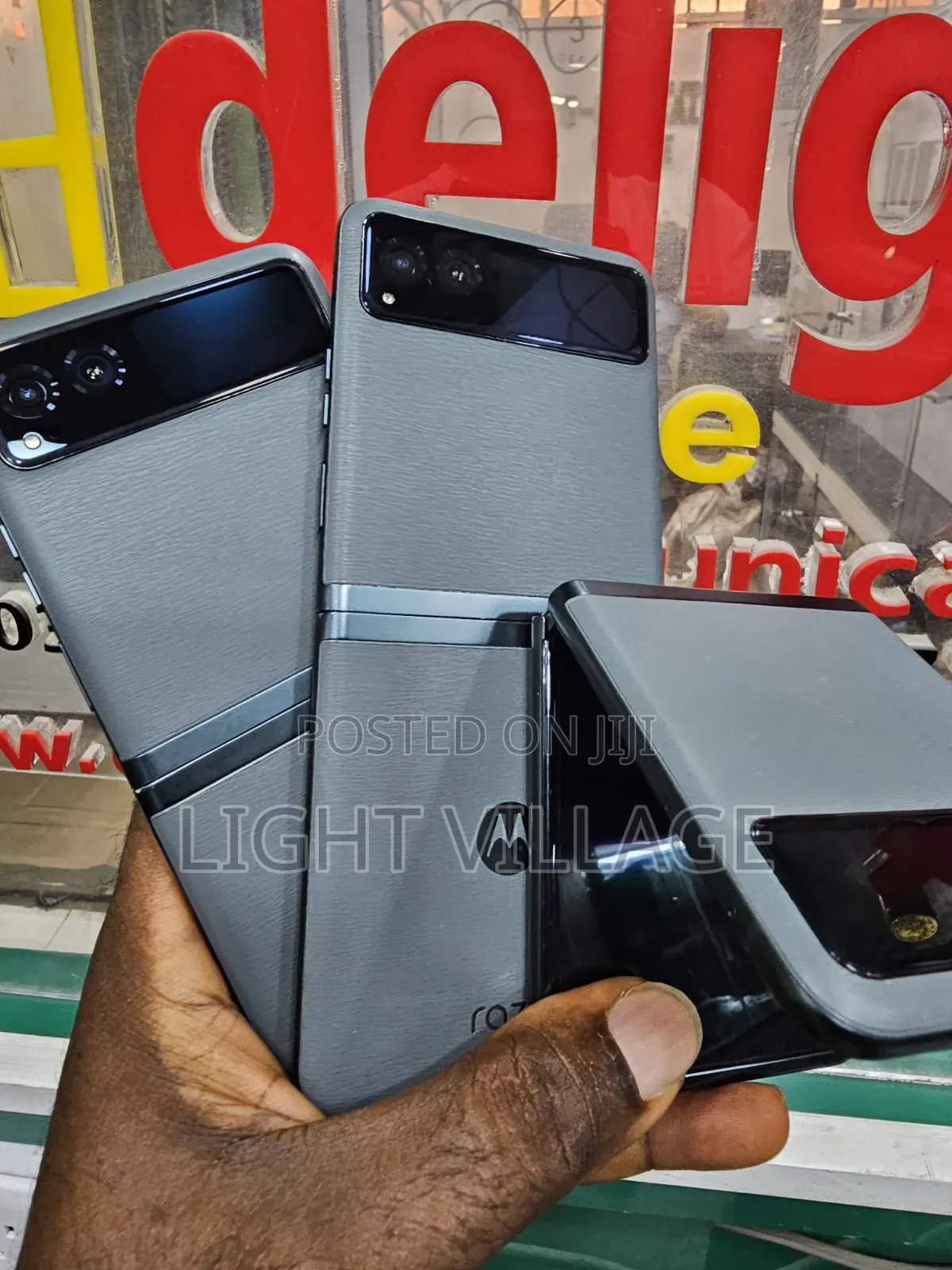 Motorola Razr 40s 256 GB Gray