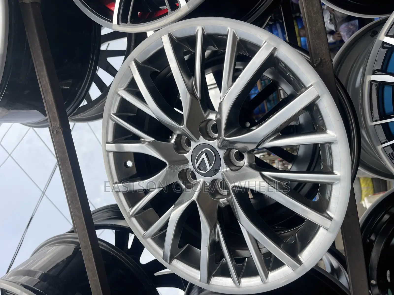 2010-2020 17” Inch Alloy Rim Going for Lexus Es350