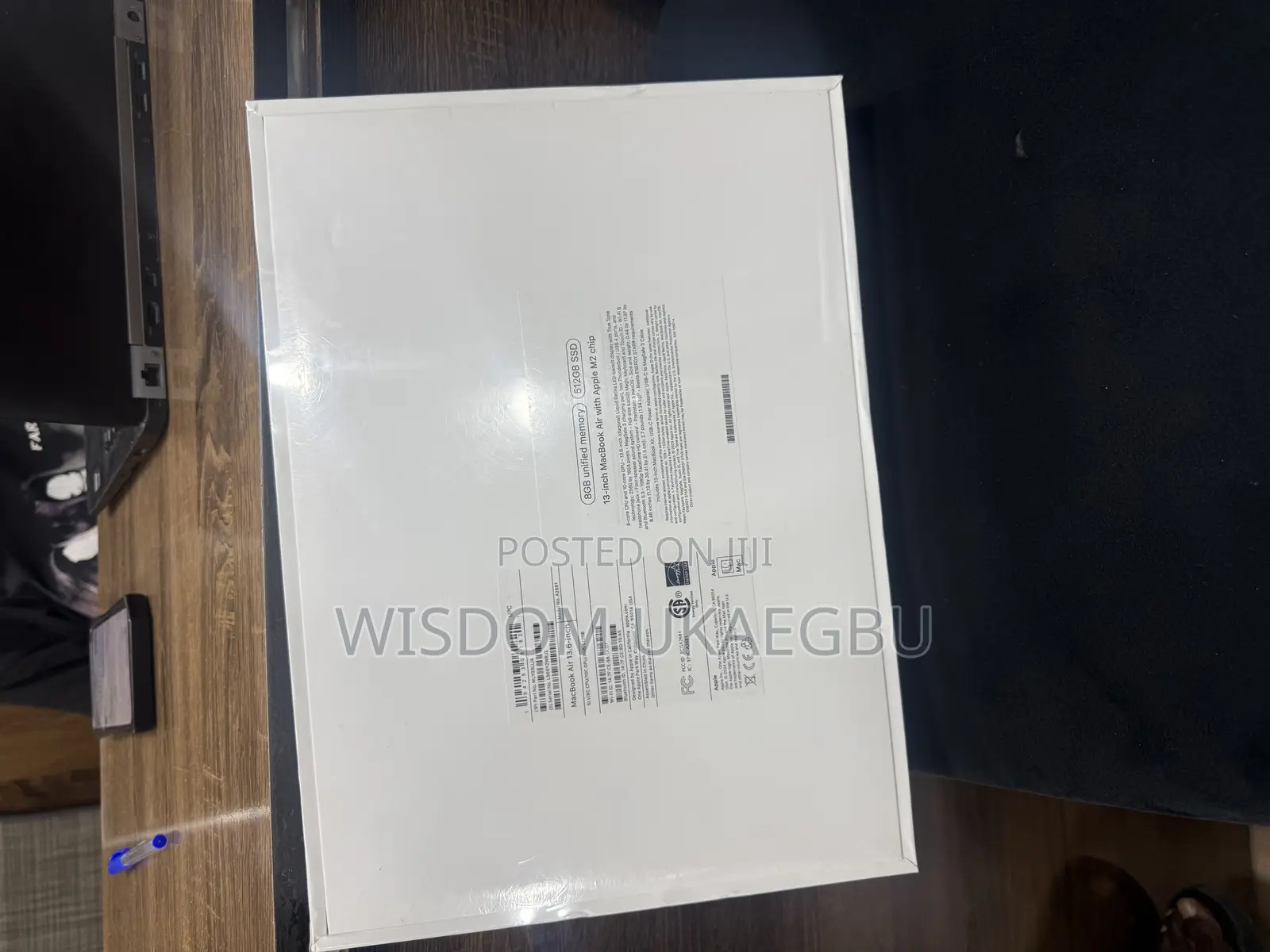 New Laptop Apple MacBook Air 2022 M2 8GB Apple M2 SSD 512GB