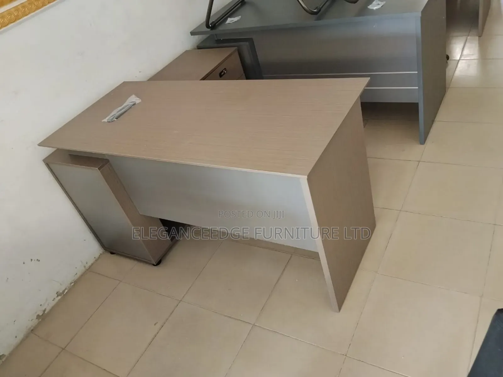 1.4 Meter Luxury Modern Executive Office Table With Extension
