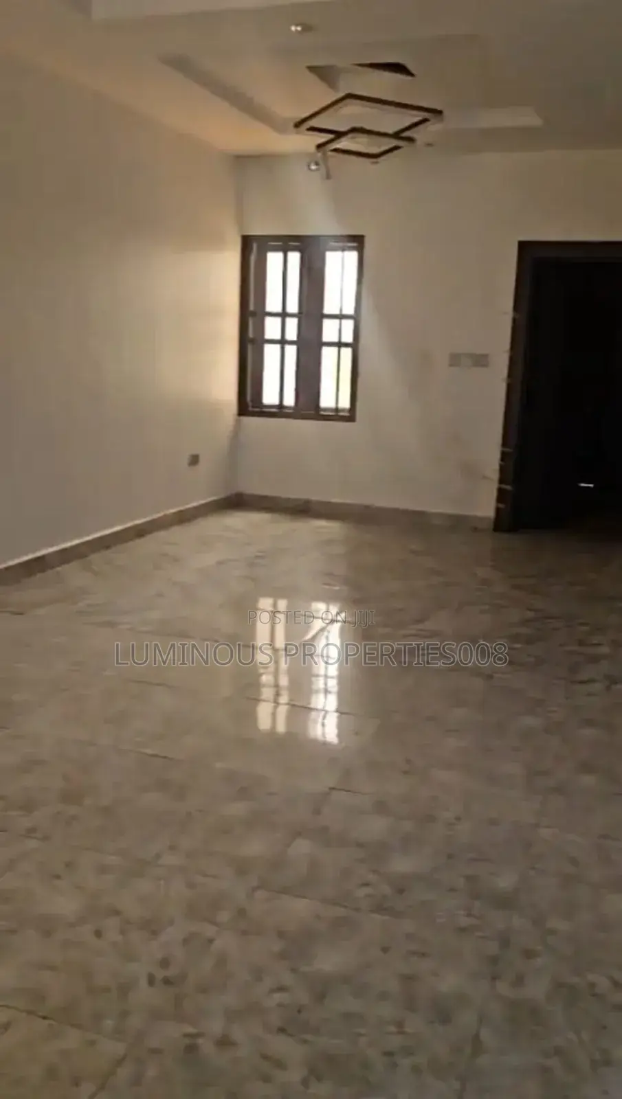 4bdrm Duplex in Tangerine Exquisite, Life Camp for sale