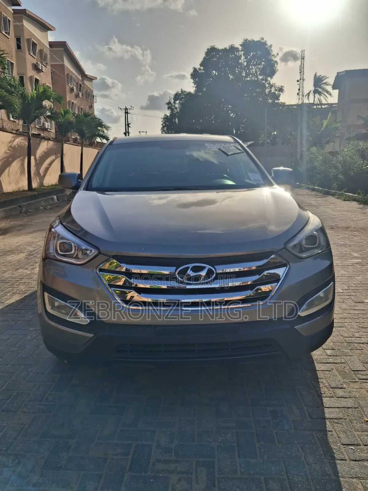 Hyundai Santa Fe Limited 4dr SUV (3.3L 6cyl 6A) 2015 Gray