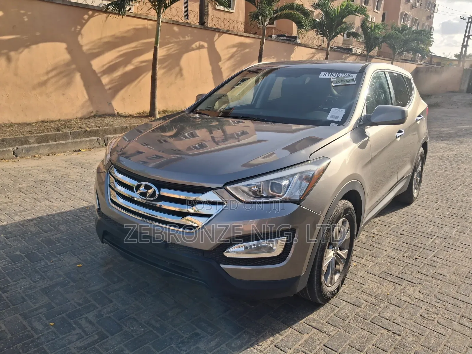 Hyundai Santa Fe Limited 4dr SUV (3.3L 6cyl 6A) 2015 Gray