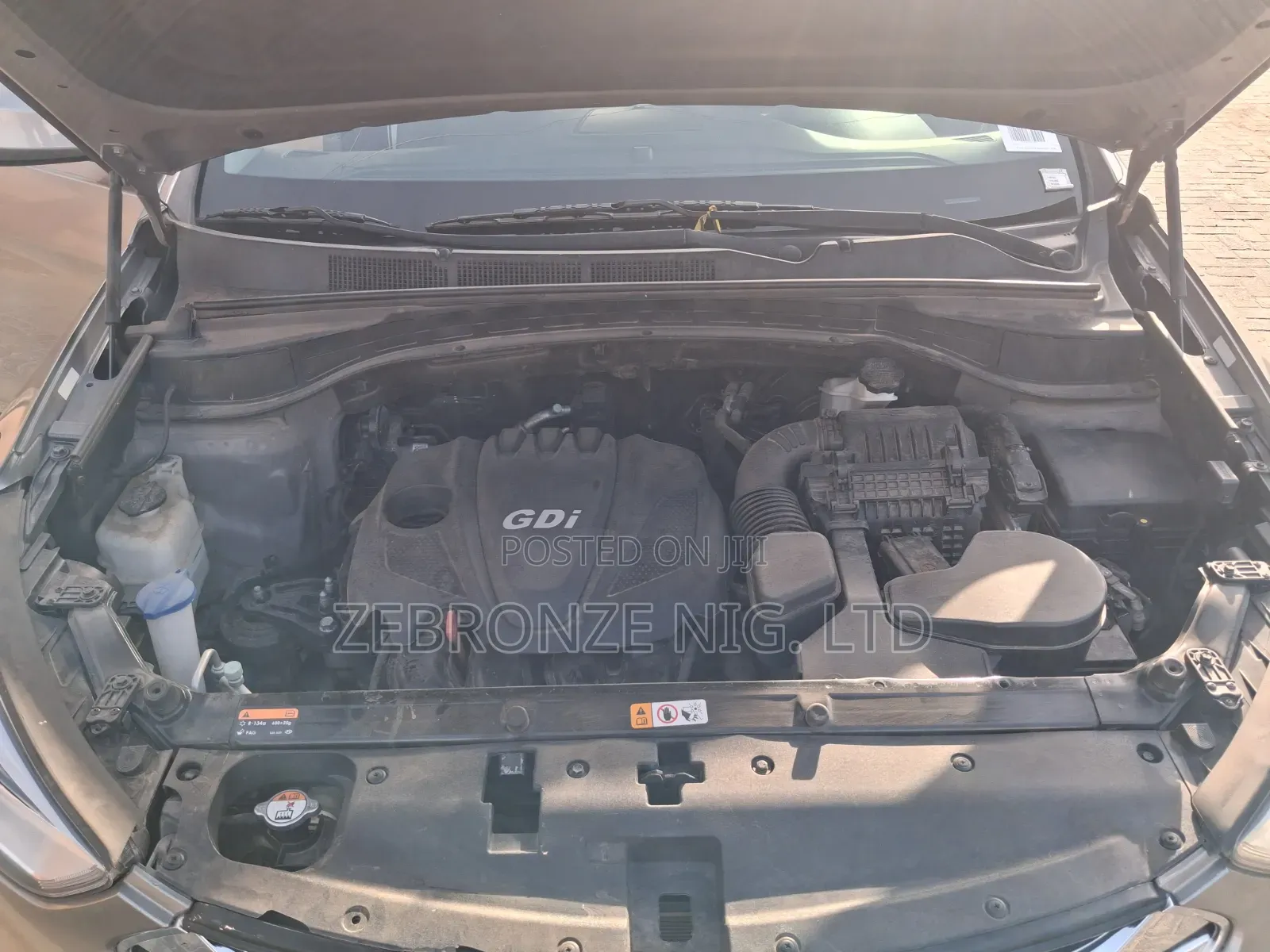 Hyundai Santa Fe Limited 4dr SUV (3.3L 6cyl 6A) 2015 Gray