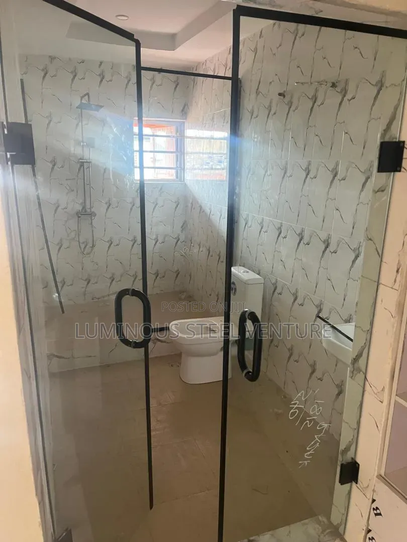 Shower Enclosure for Walk-Ins (Accessibility)