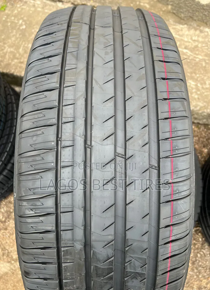 The Ultimate Flex: Michelin Pilot Sport 4 Suv – 235/50r21 101w