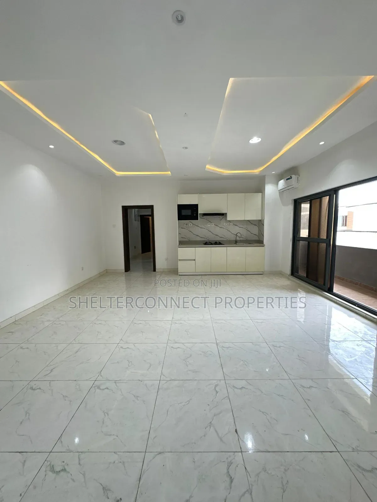 2bdrm Apartment in Lekki Phase 1 for rent