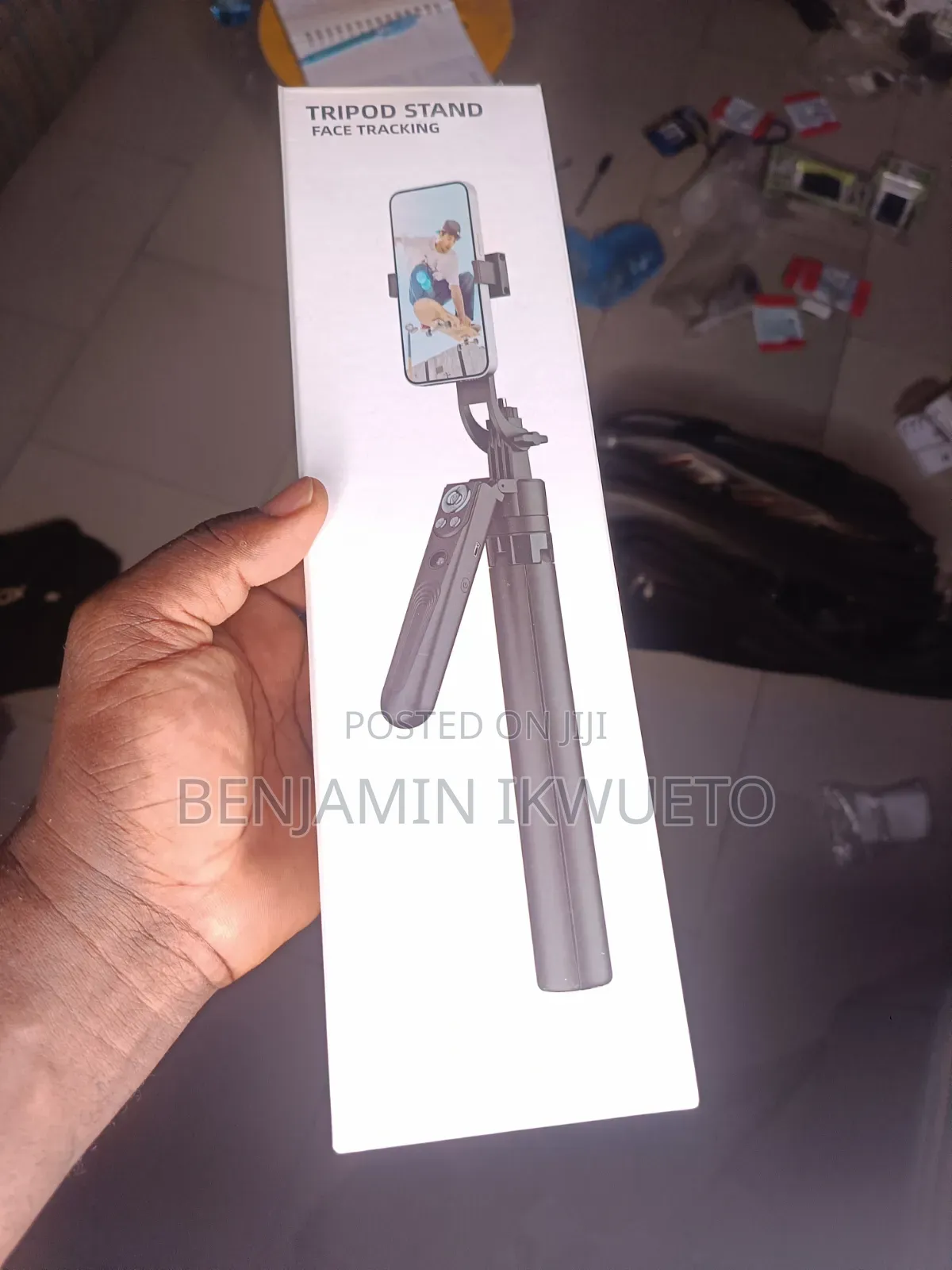 Auto Face Tracking Tripod (Es-B181)
