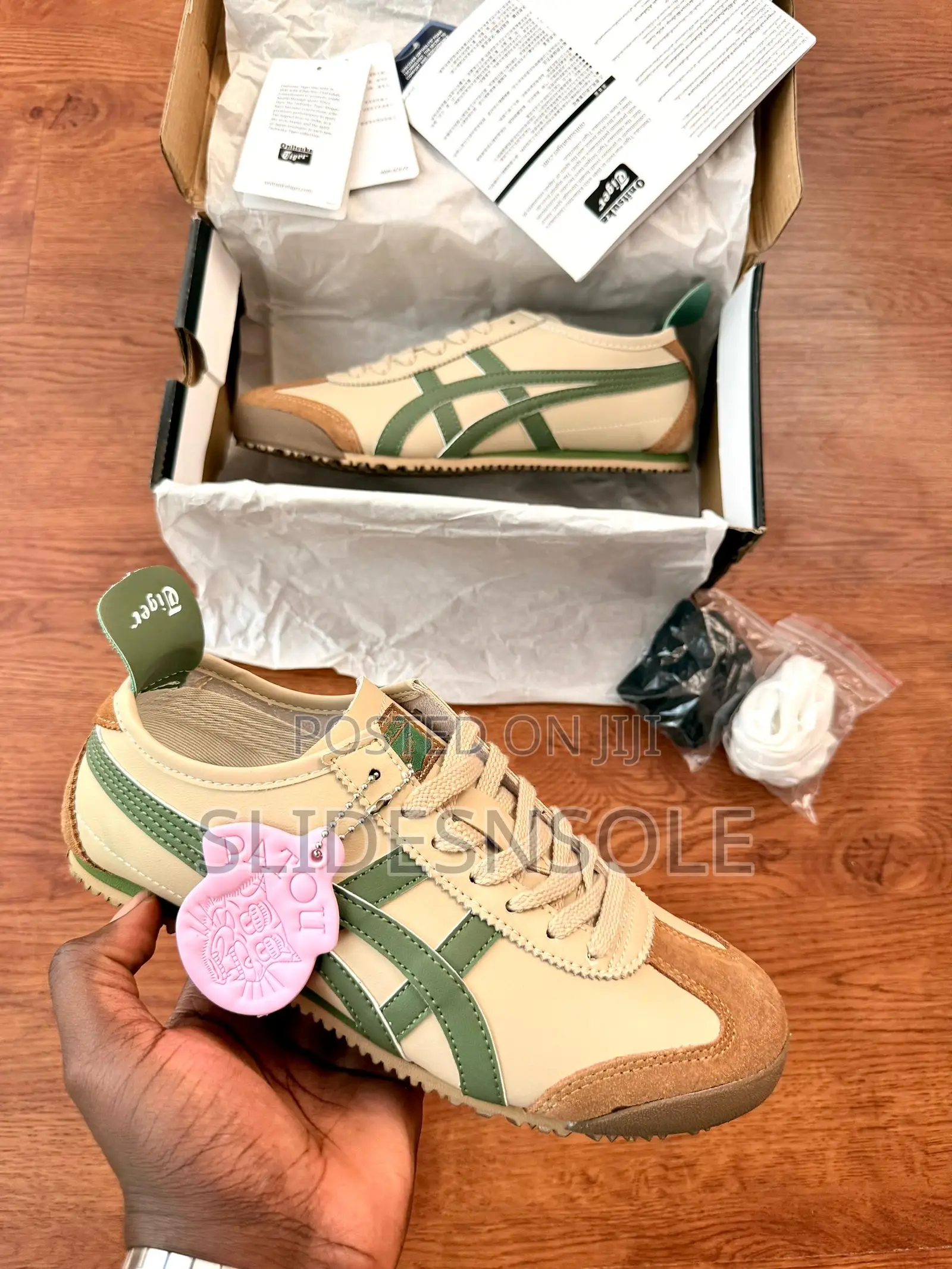 Onitsuka Tiger Mexico 66.