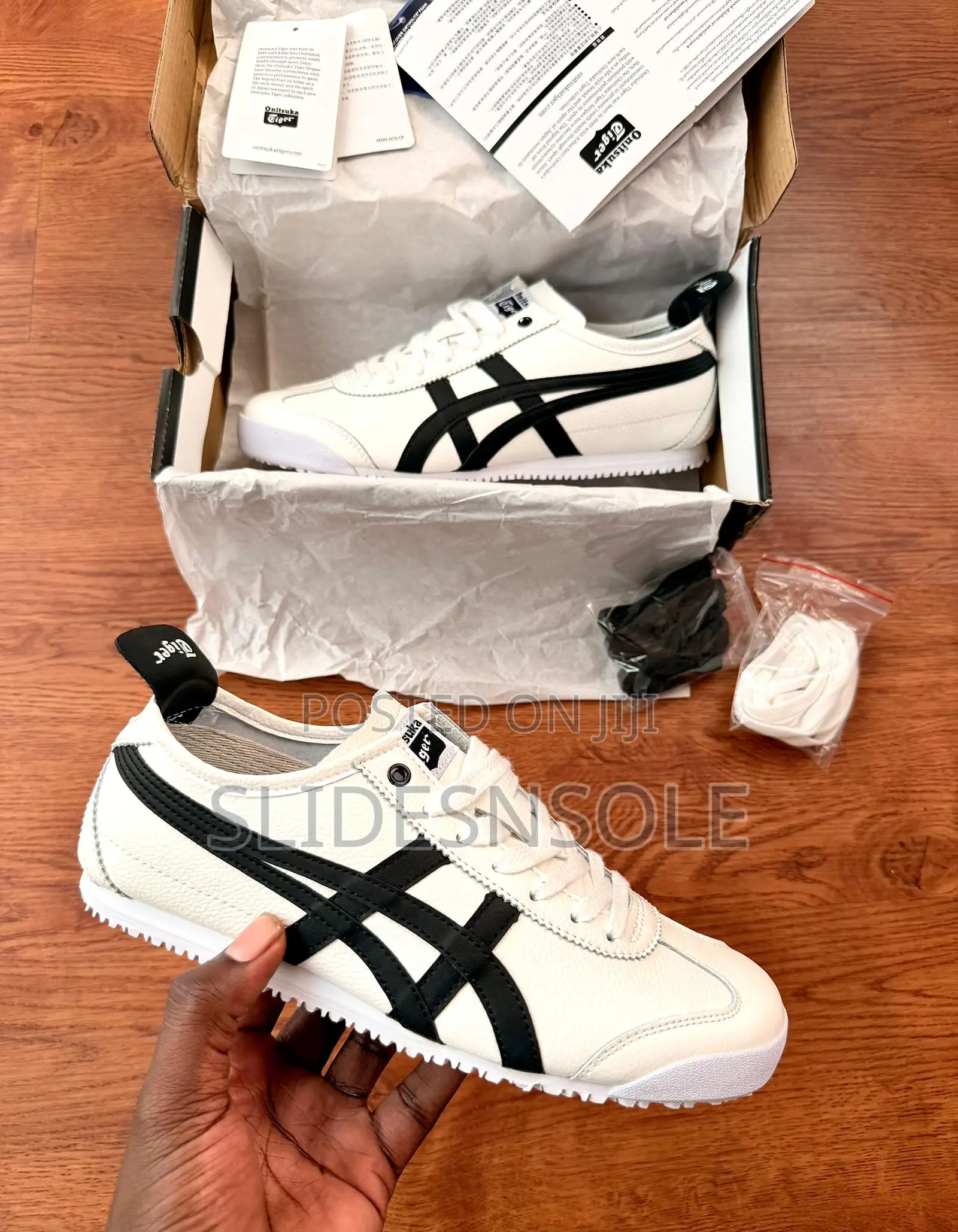Onitsuka Tiger Mexico 66.
