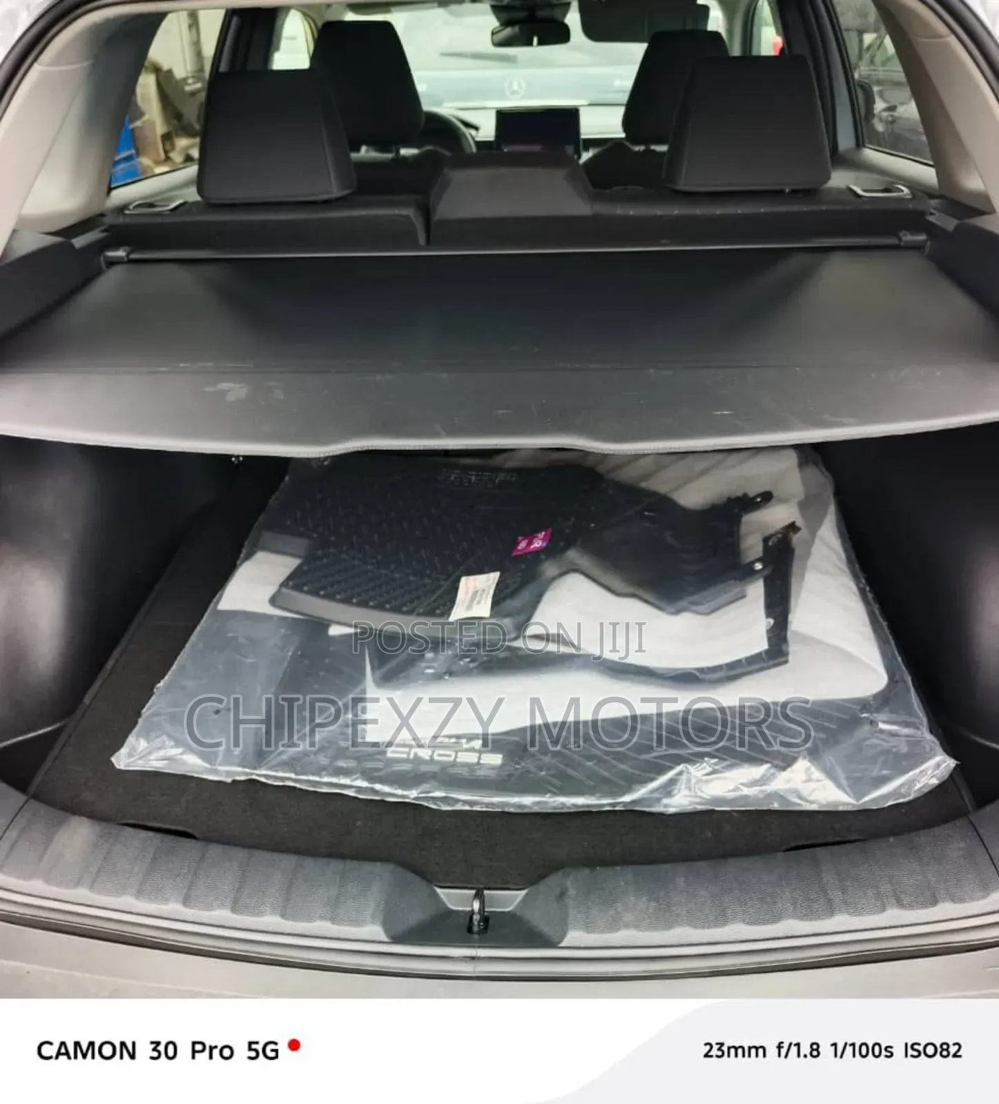Toyota Corolla Cross LE AWD 2026 Silver