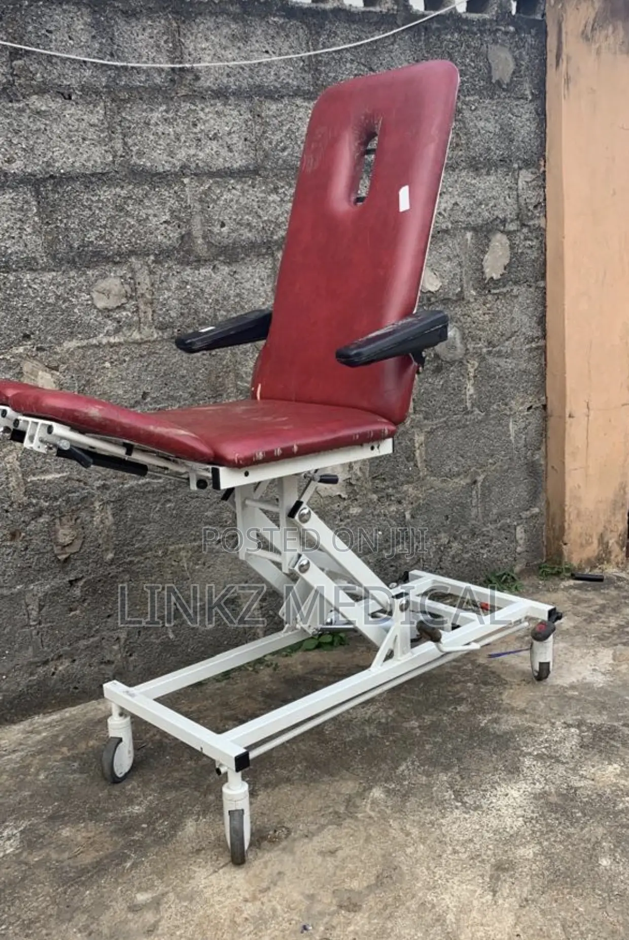 Hydraulic Examination Couch