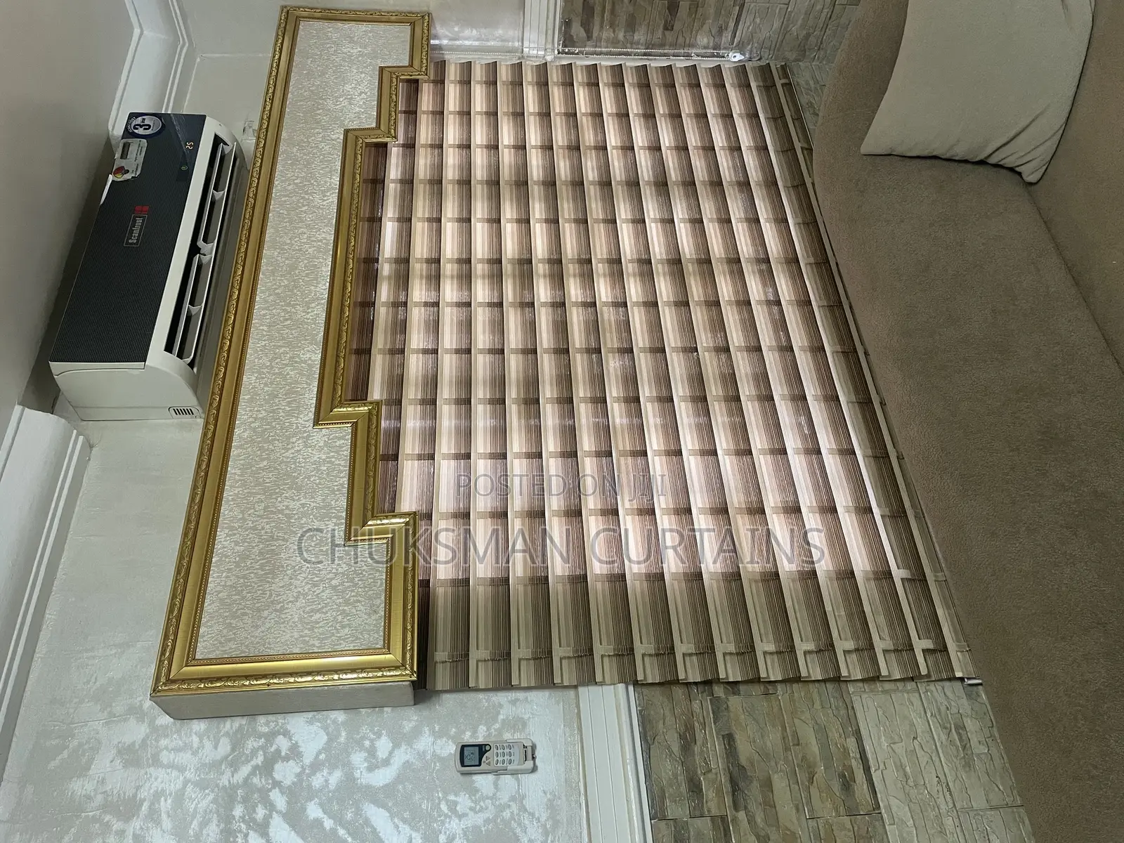 Day and Night Blind With Board