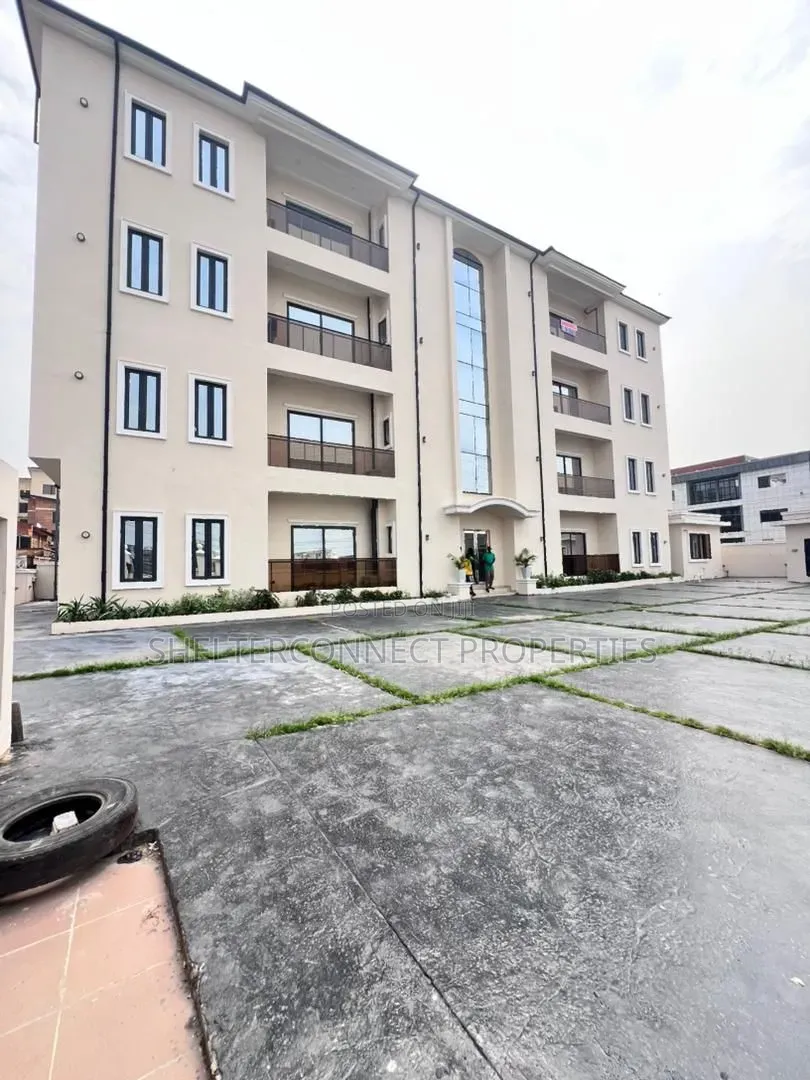 Furnished 3bdrm Apartment in Lekki Phase 1 for rent