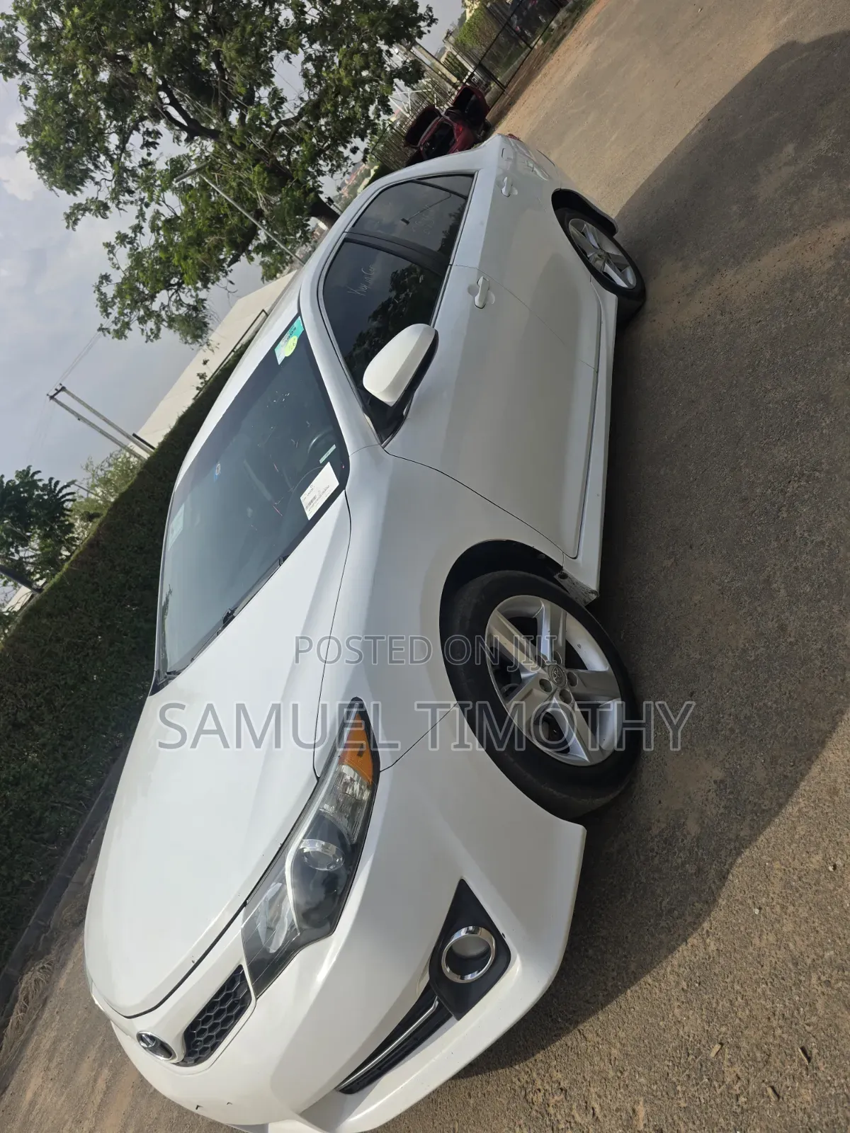Toyota Camry SE 4dr Sedan (2.5L 4cyl 6A) 2014 White