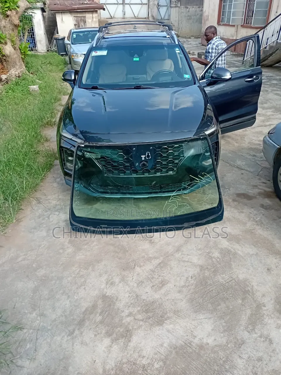 Hyundai Santafe 2019/2020 Windscreen Glass Available Installed