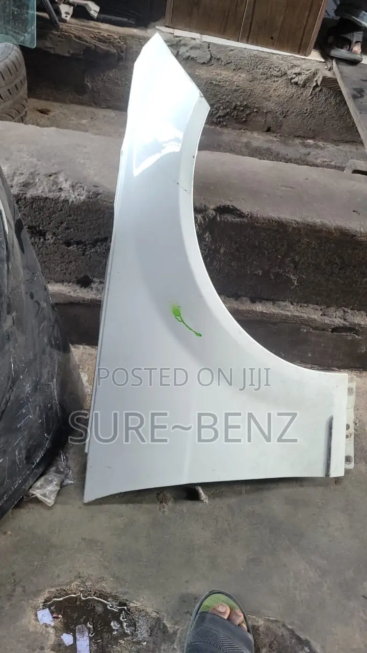 High Quality Mercedes Benz Front Fender C300 Model 2010 /2013