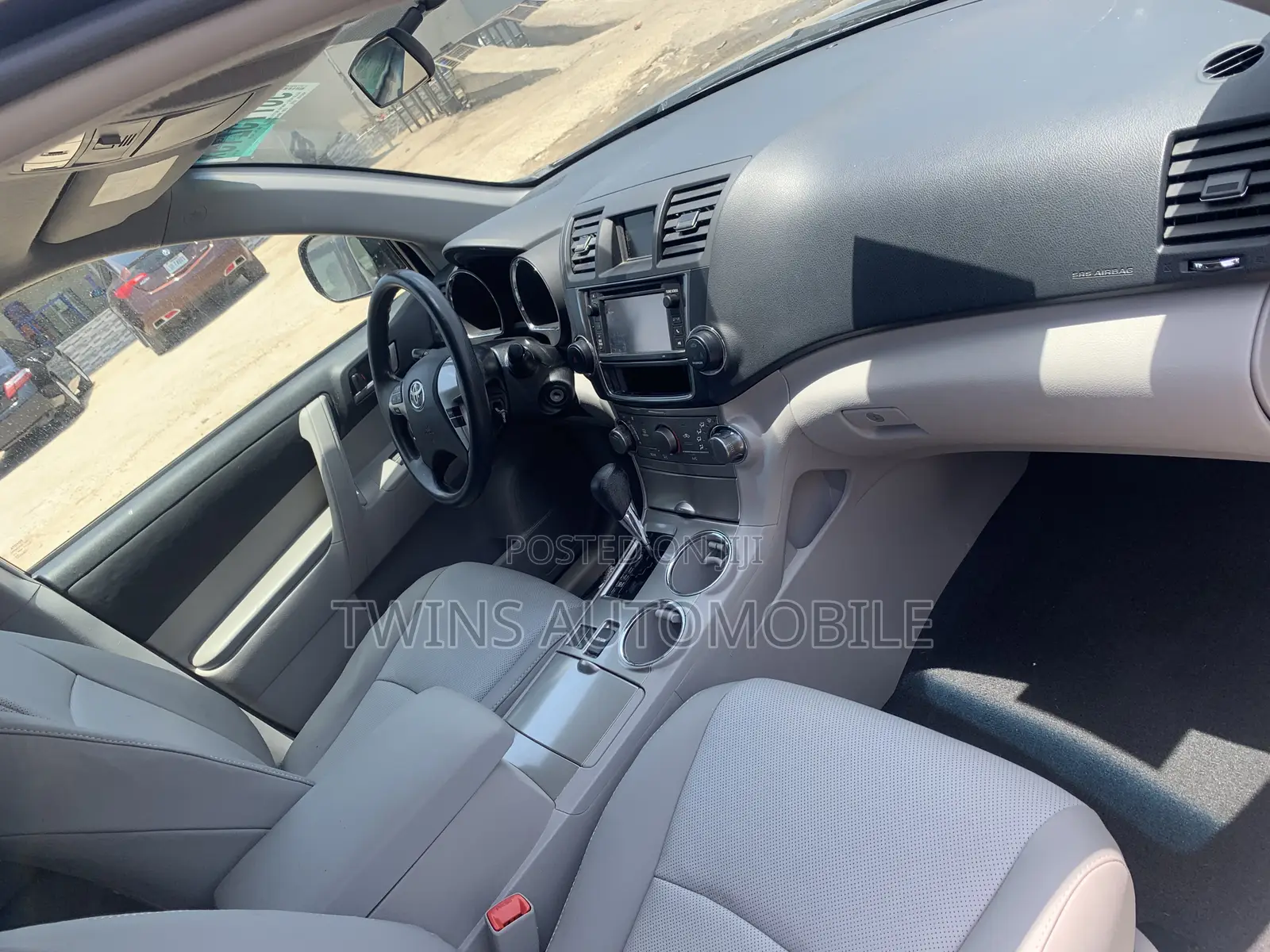 Toyota Highlander Limited 3.5l 4WD 2013 Gray