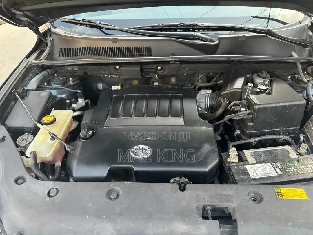 Toyota RAV4 2011