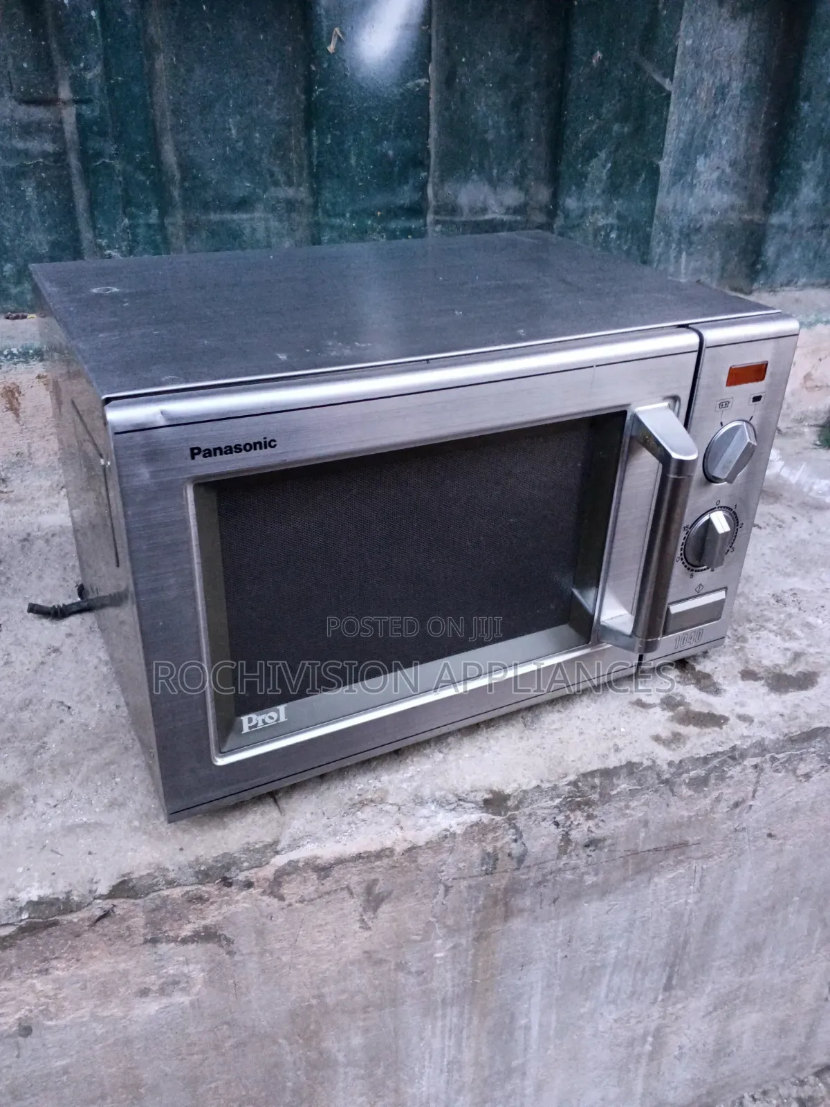 Panasonic Heavy-Duty Industrial Microwave