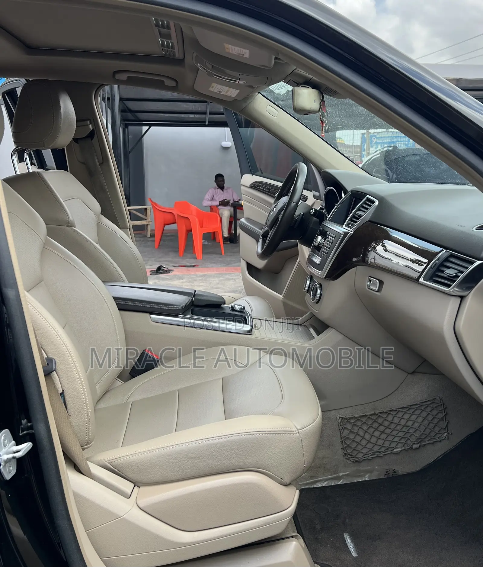 Mercedes-Benz M Class ML350 4MATIC 4dr SUV AWD (3.5L 6cyl 7A) 2014