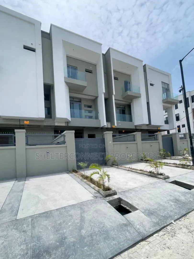 5bdrm Duplex in Lekki Phase 1 for sale
