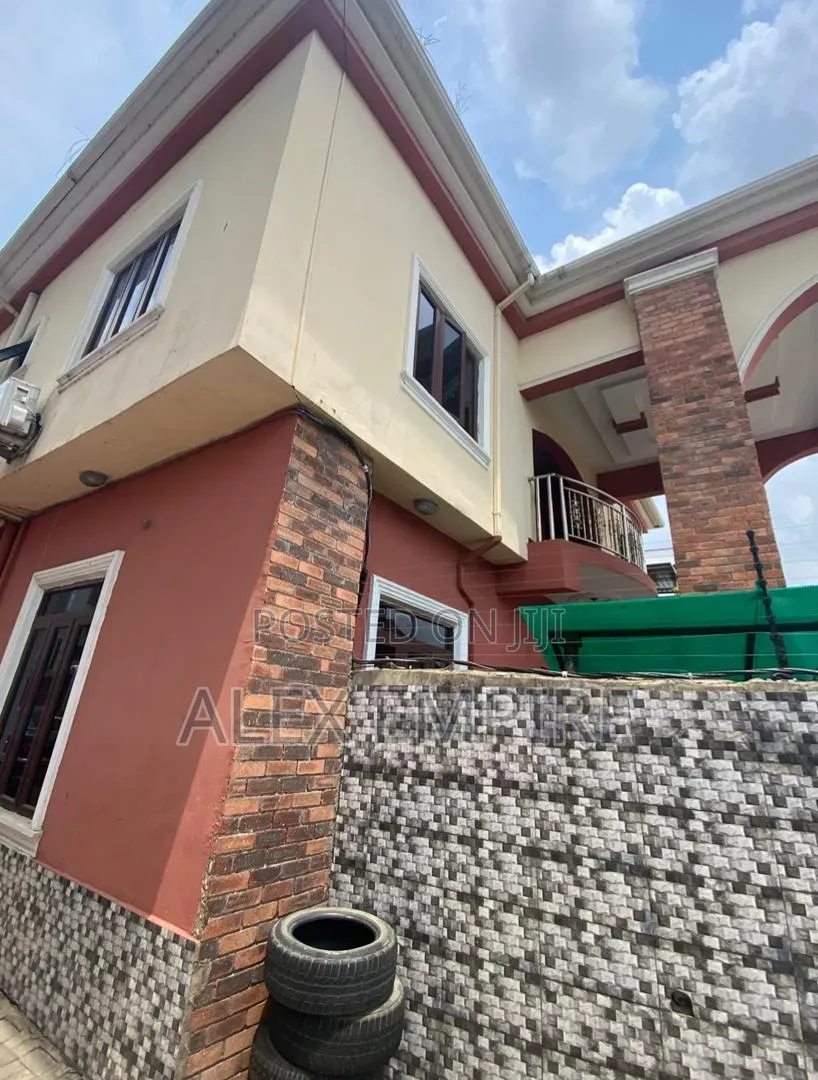5bdrm Duplex in Ago Palace for sale