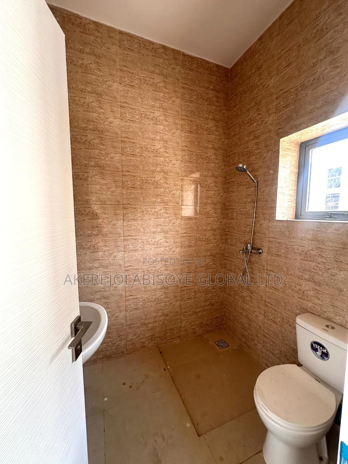 3bdrm Apartment in Jahi Gilmore, Abuja for rent