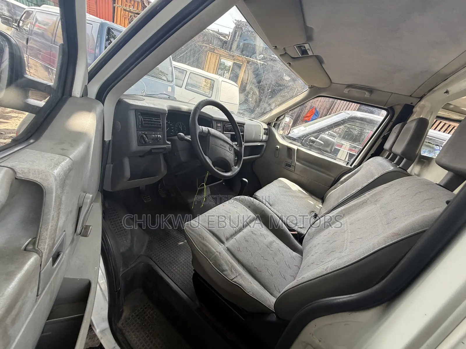 Volkswagen Transporter 2002 White