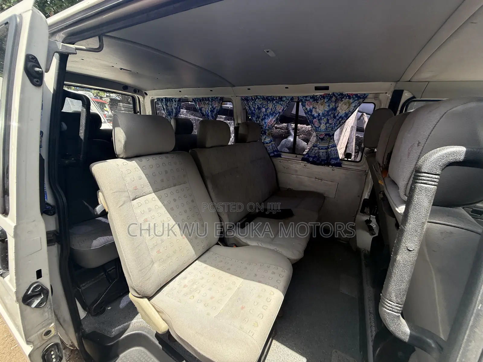Volkswagen Transporter 2002 White