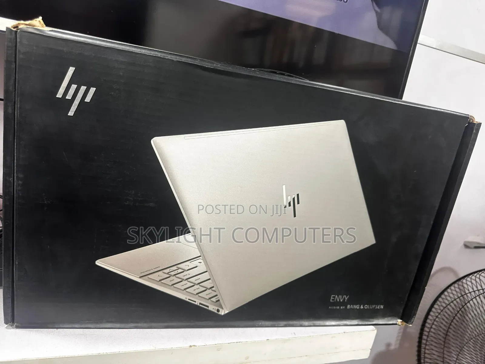 New Laptop HP Envy 13-ba 8GB Intel Core i5 SSD 512GB