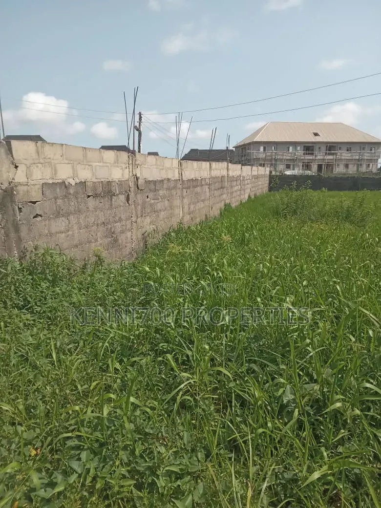 Corner Piece Land for Sale in Bucknor, Lagos