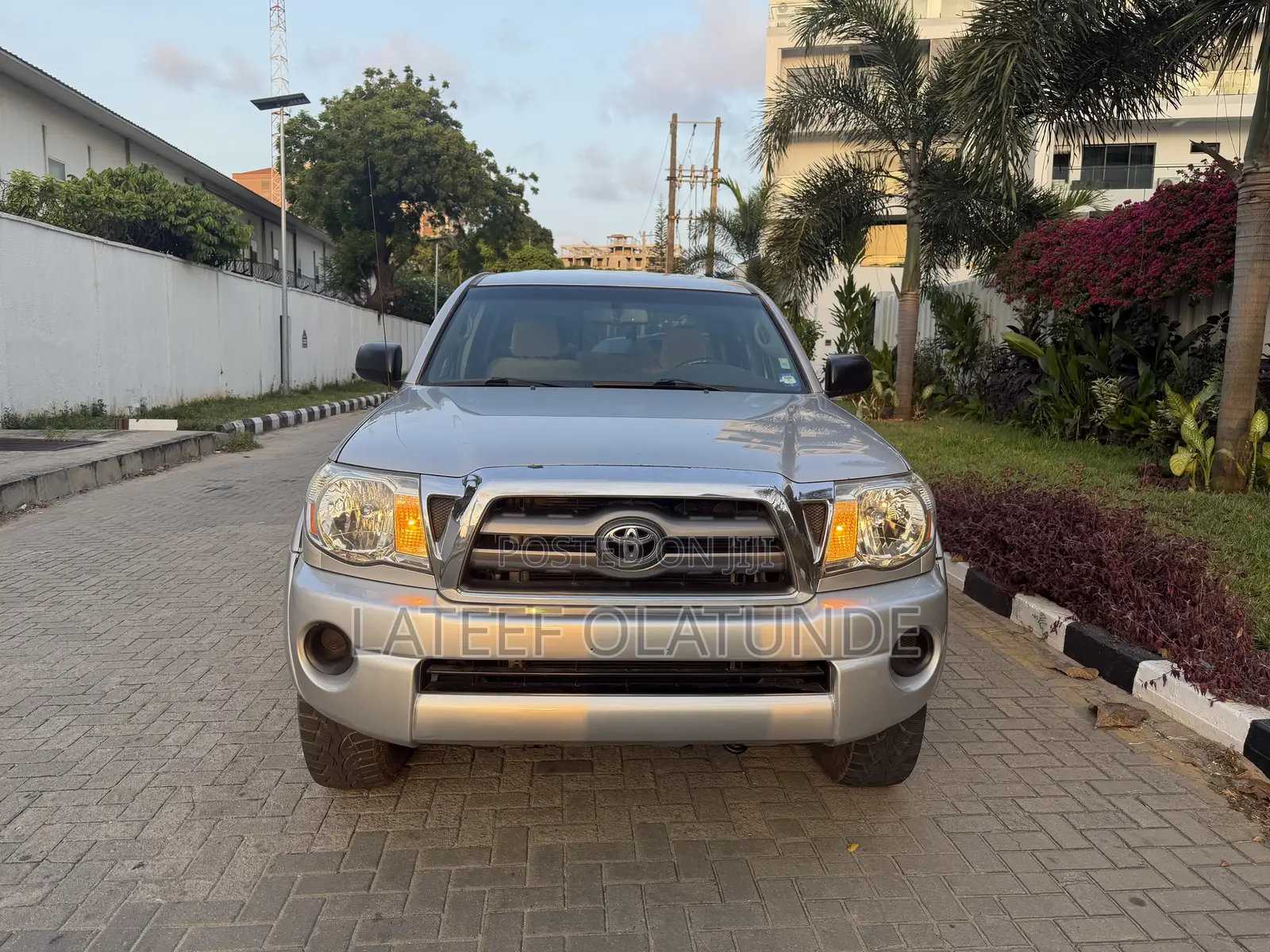 Toyota Tacoma Double Cab V6 Automatic 2010 Silver