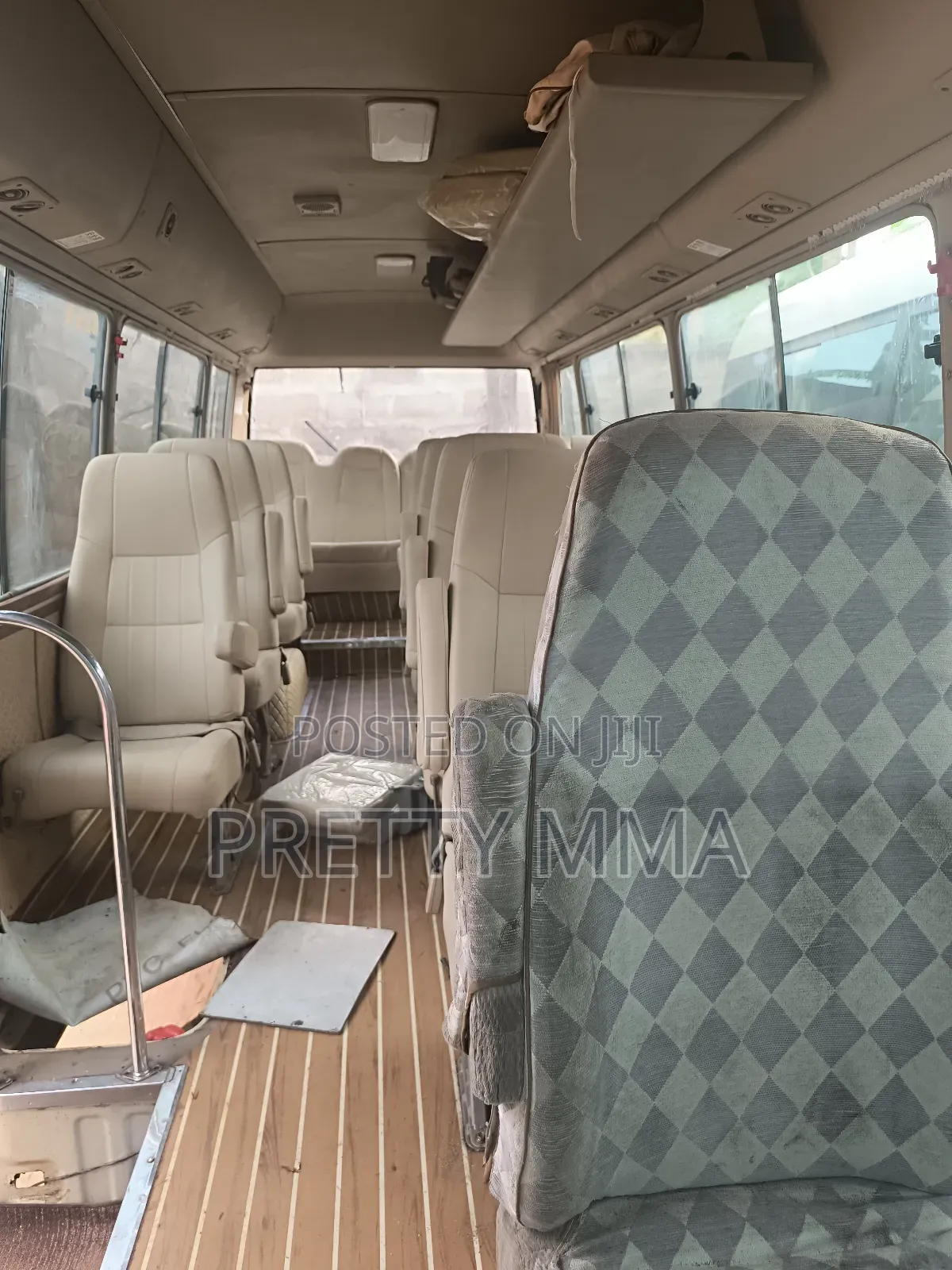 Toyota Coaster 2017 Beige