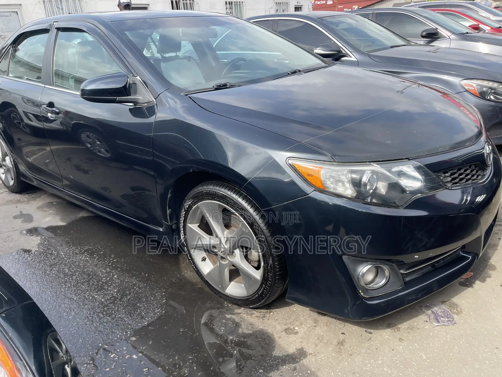 Toyota Camry SE V6 4dr Sedan (3.5L 6cyl 6A) 2013 Black
