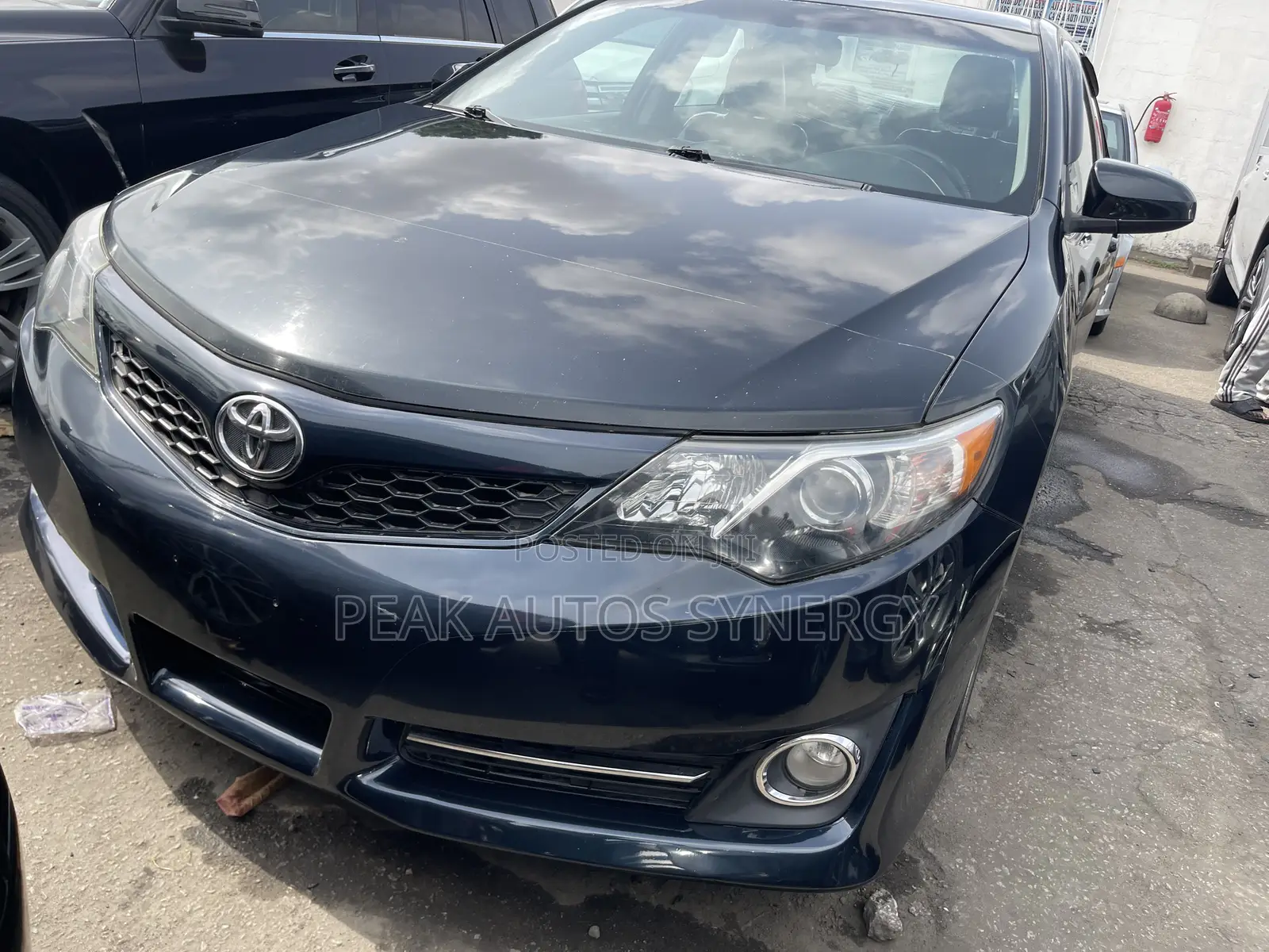 Toyota Camry SE V6 4dr Sedan (3.5L 6cyl 6A) 2013 Black