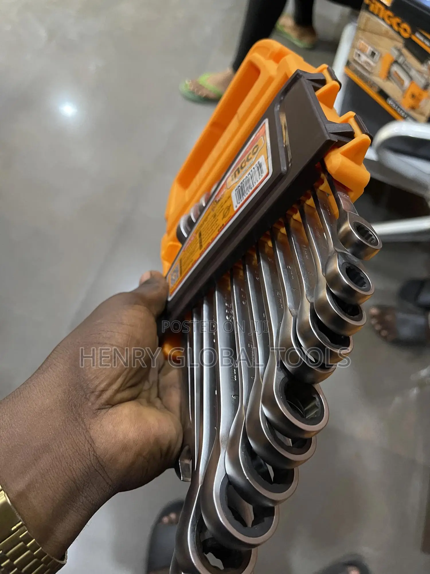 12pcs 8-19mm Ingco Ratchet Wrench Set