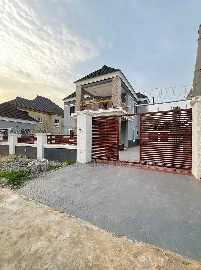 4bdrm Duplex in Super Cell, Apo District for sale