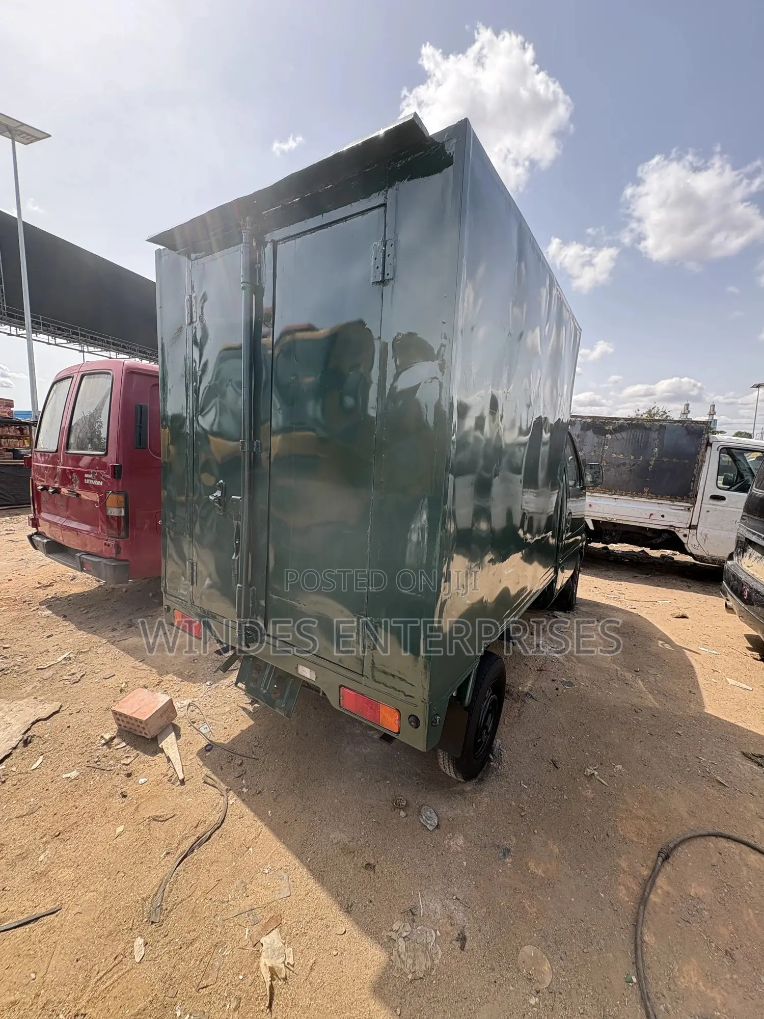 Suzuki Every Mini Carry (Box Truck)