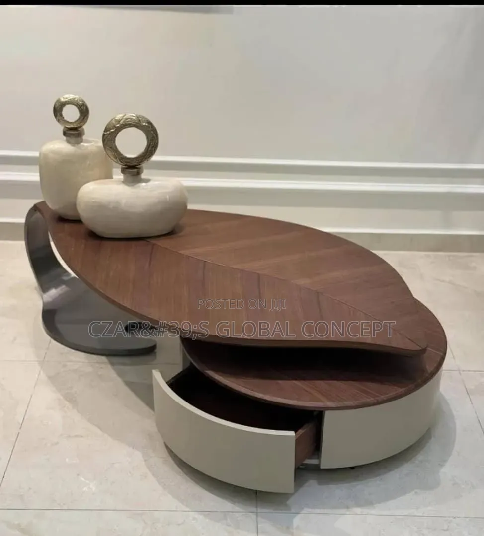 Lusury Contemporary Centre Table