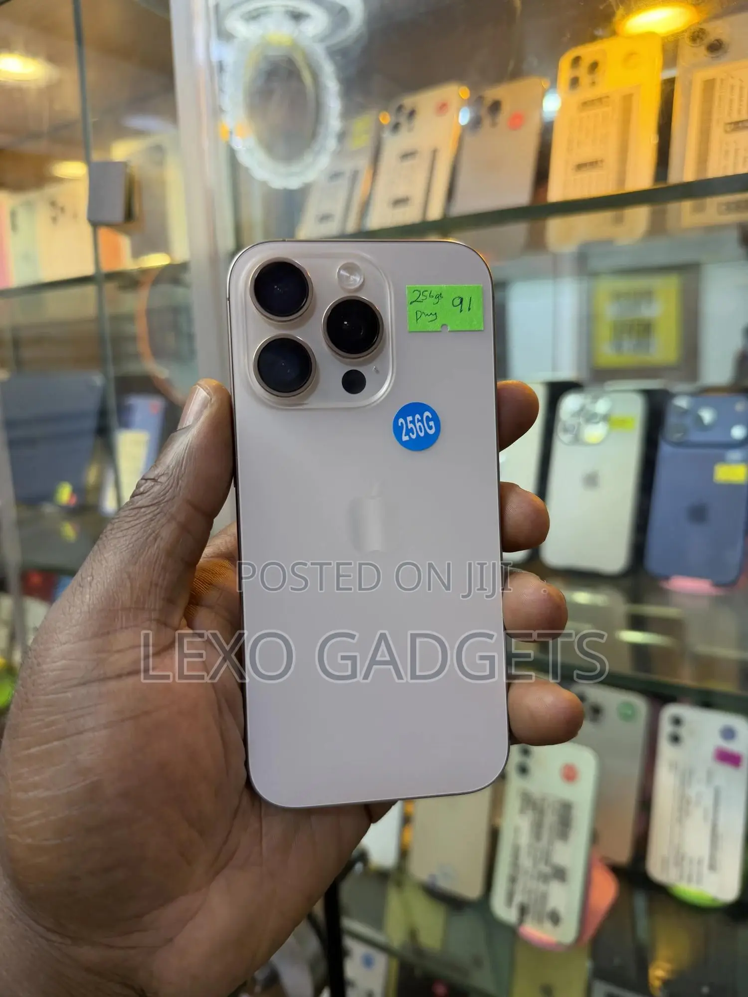 Apple iPhone 16 Pro 256 GB Gold