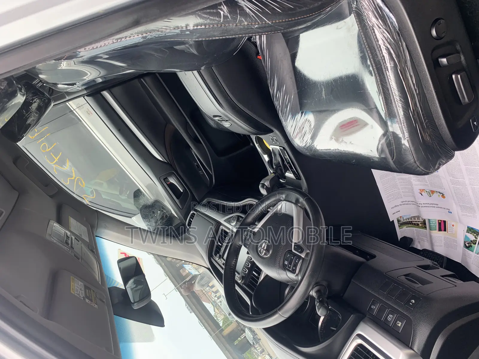 Toyota Highlander XLE 4x4 V6 (3.5L 6cyl 8A) 2018 Silver
