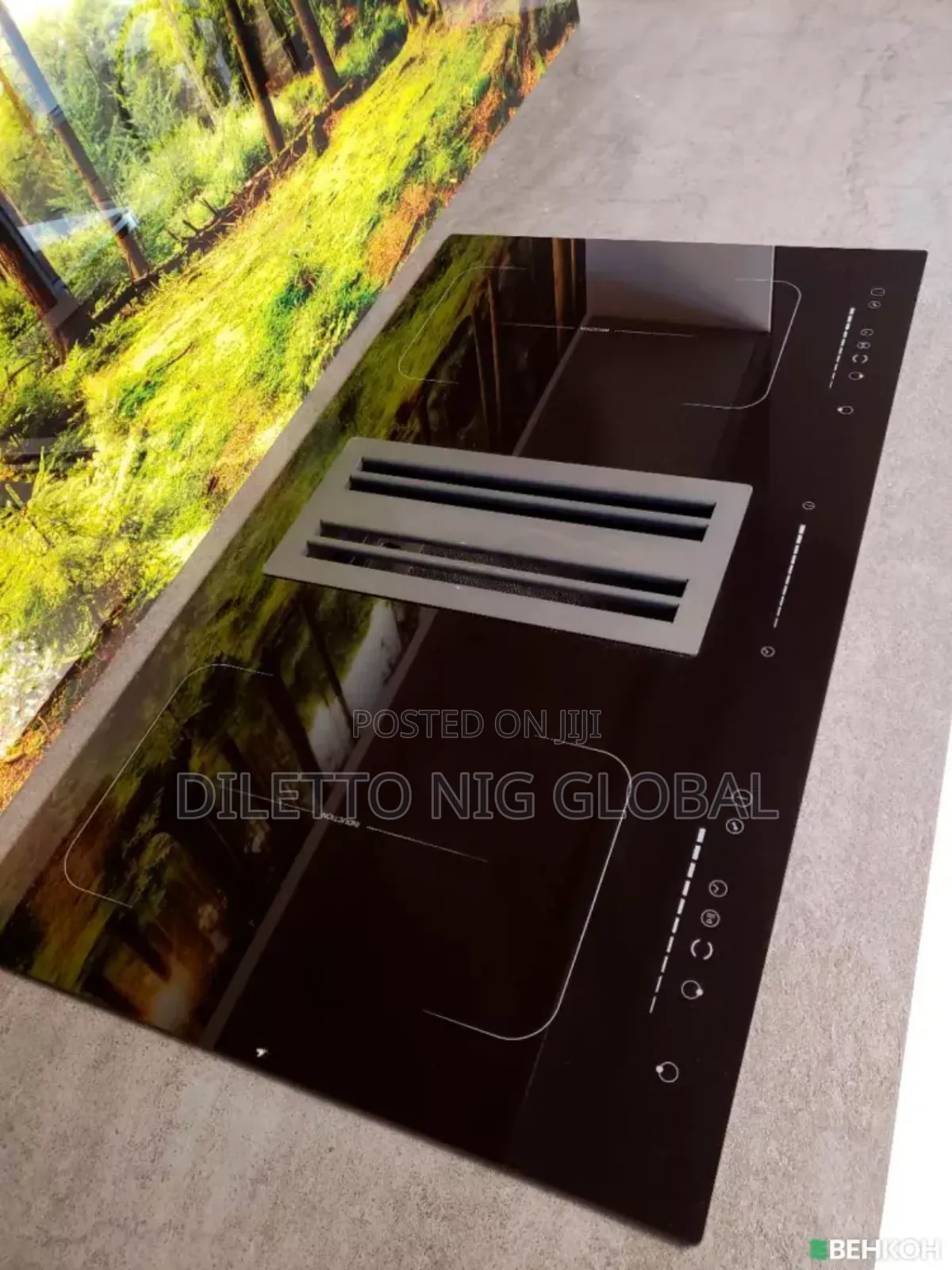 4 Burner Induction Hob With Extractor