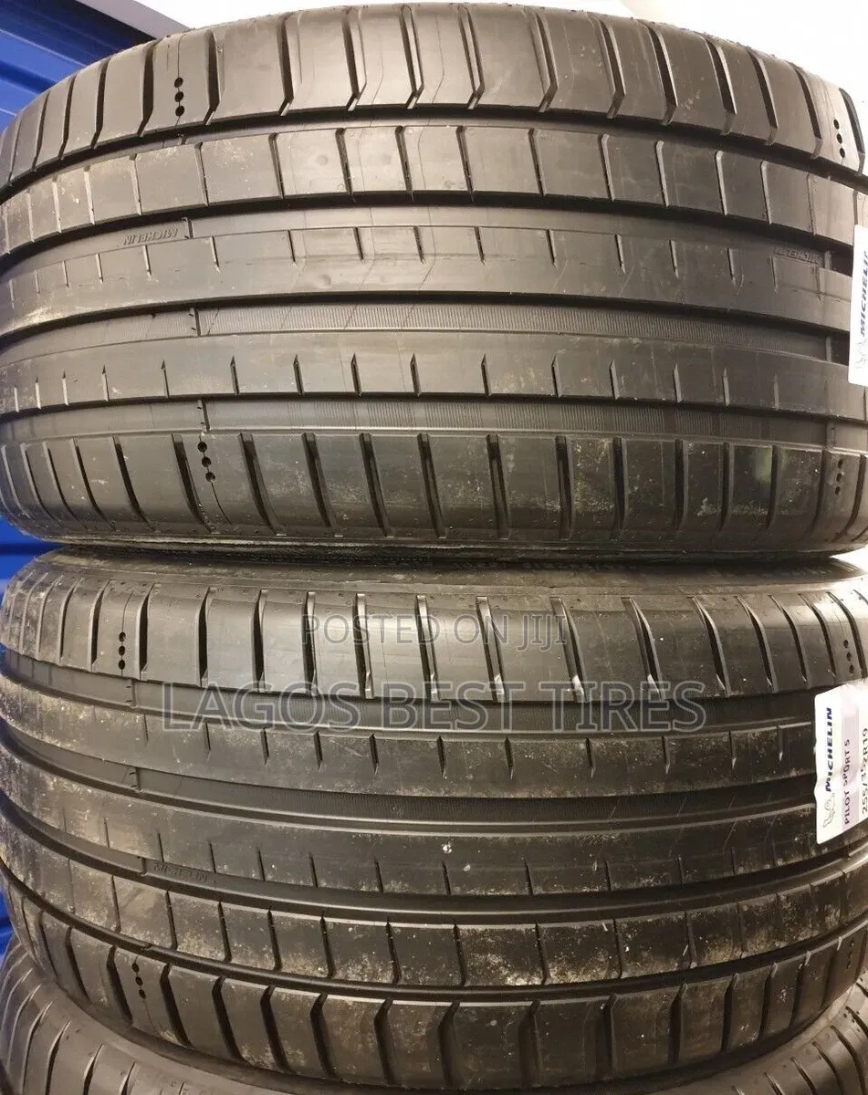 Michelin Pilot Sport 5 (245/45zr18) – Near New / Top Tier Performance