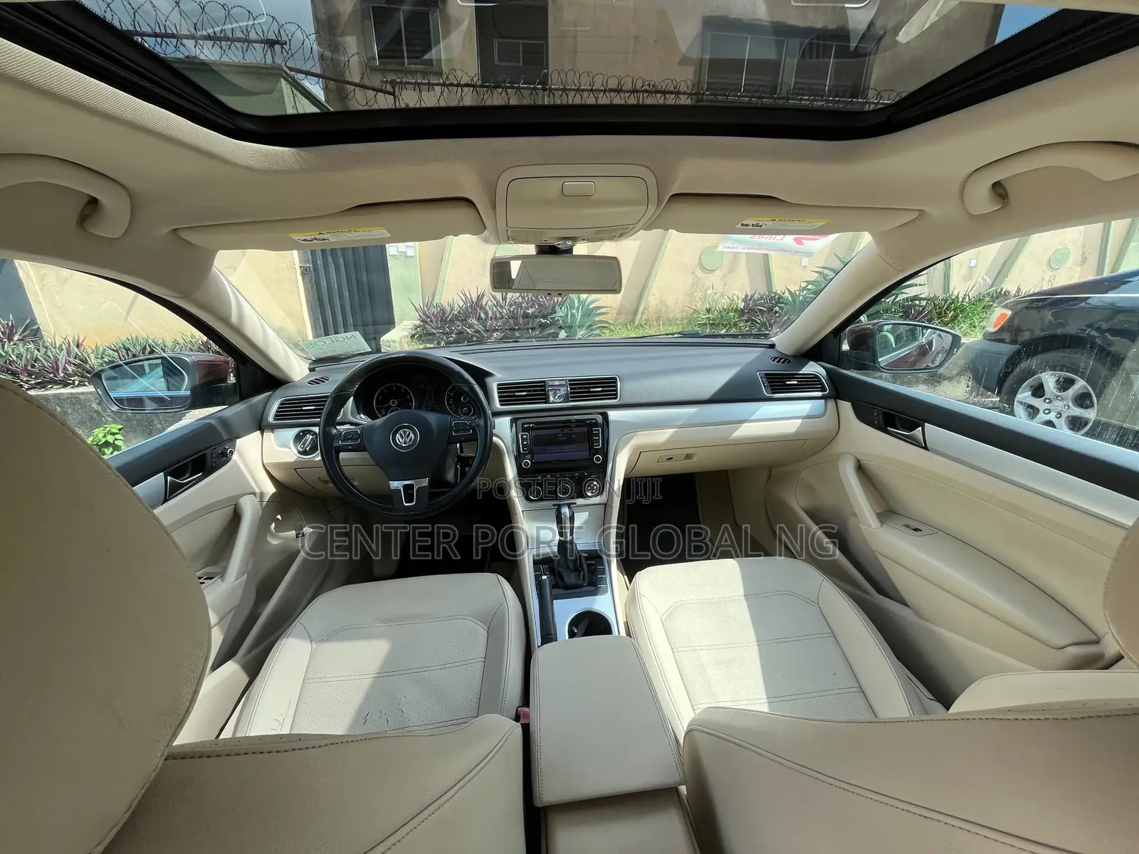 Volkswagen Passat SE with Sunroof 2013 Burgundy