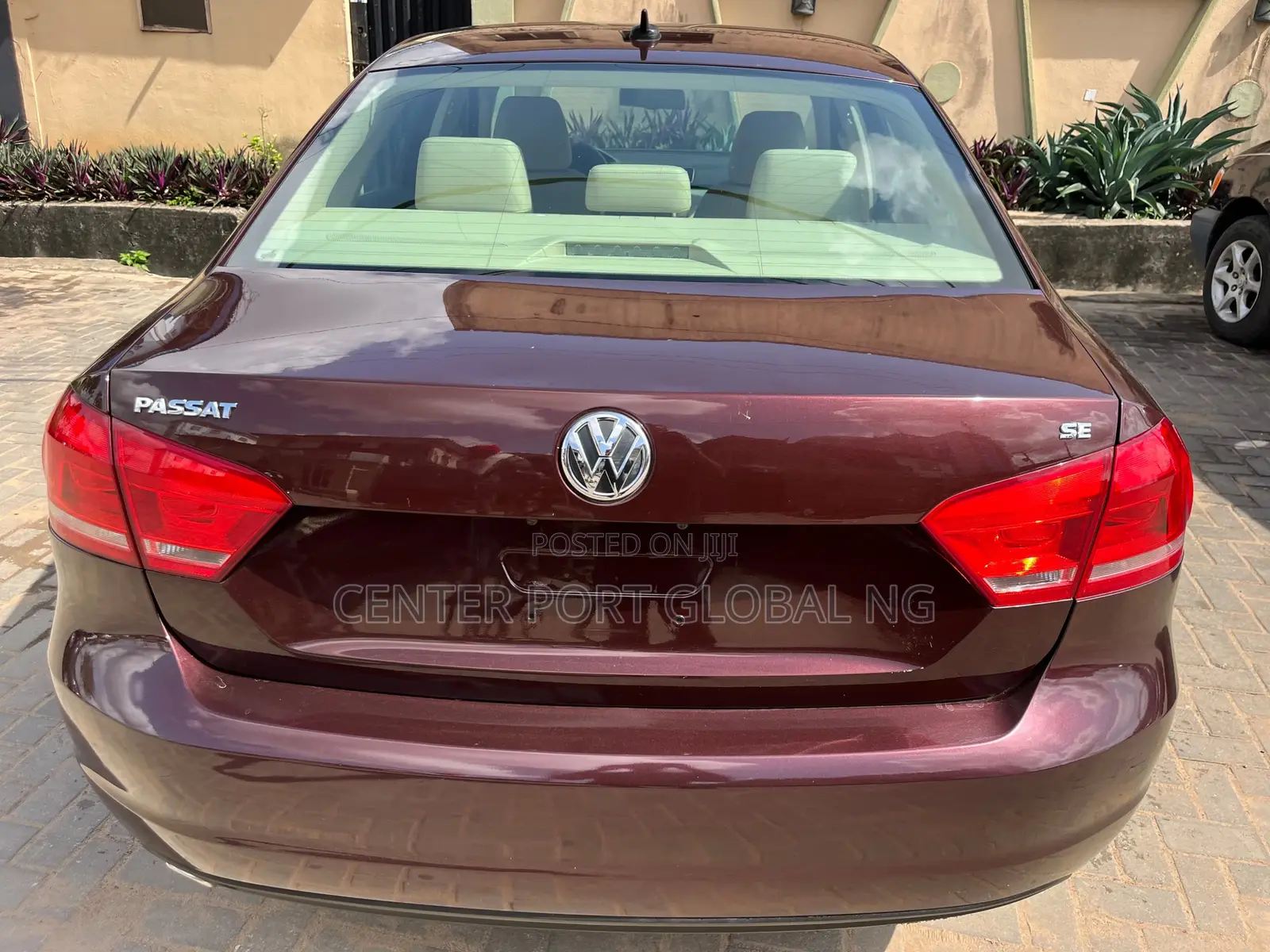 Volkswagen Passat SE with Sunroof 2013 Burgundy