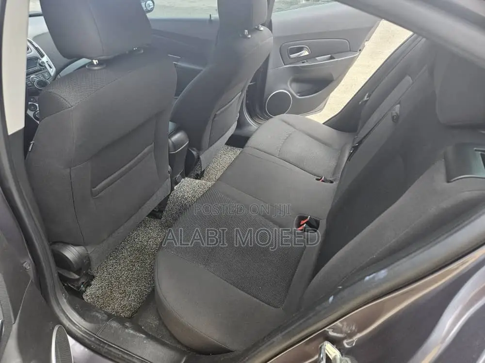 Chevrolet Cruze 1LT Auto 2013 Gray
