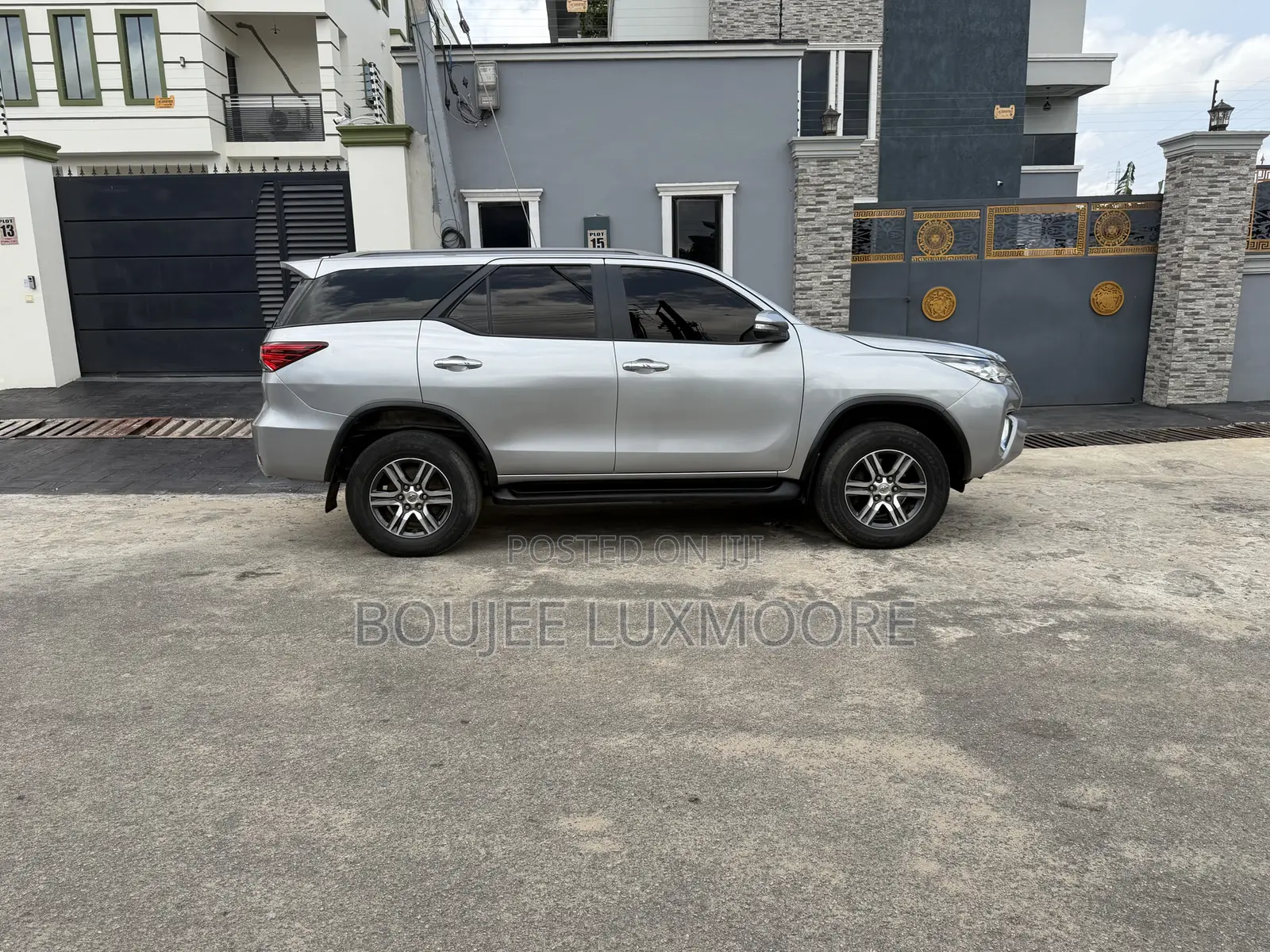 Toyota Fortuner 2.4 D AWD 2016 Silver